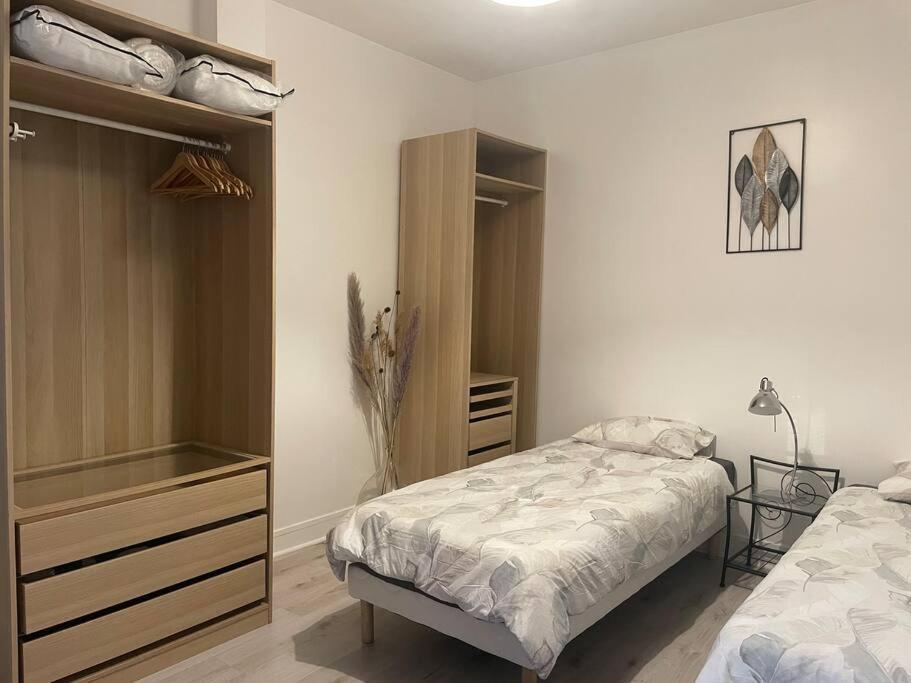 Cosy Apartment In Paris Saint-Ouen  Bagian luar foto